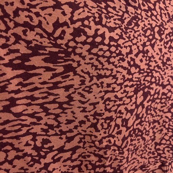 Athleta Balance Printed Hoodie Pullover Super SOFT Size Small Maroon and Mauve - Picture 3 of 7